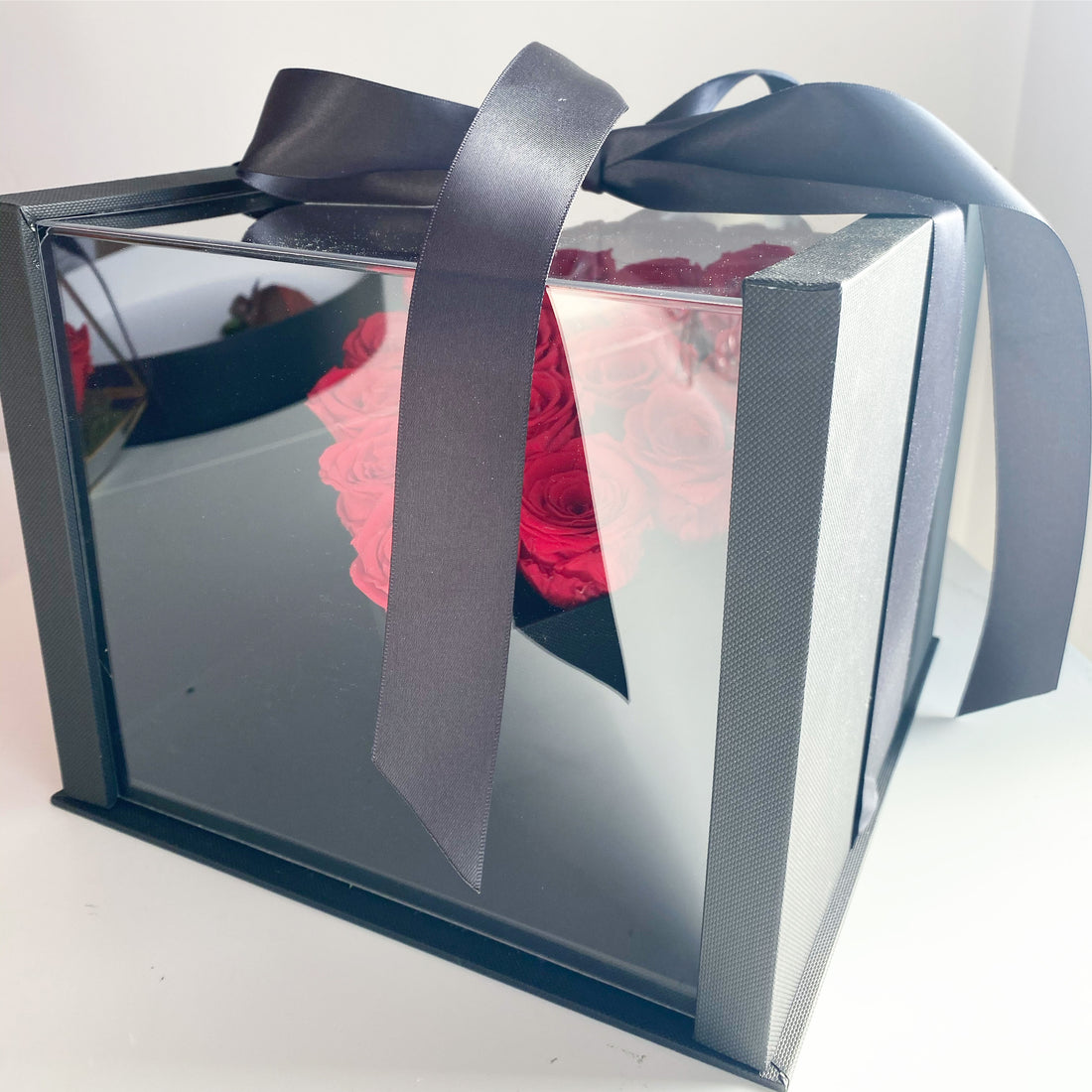 Preserved Love- Eternity Roses in Acrylic Box