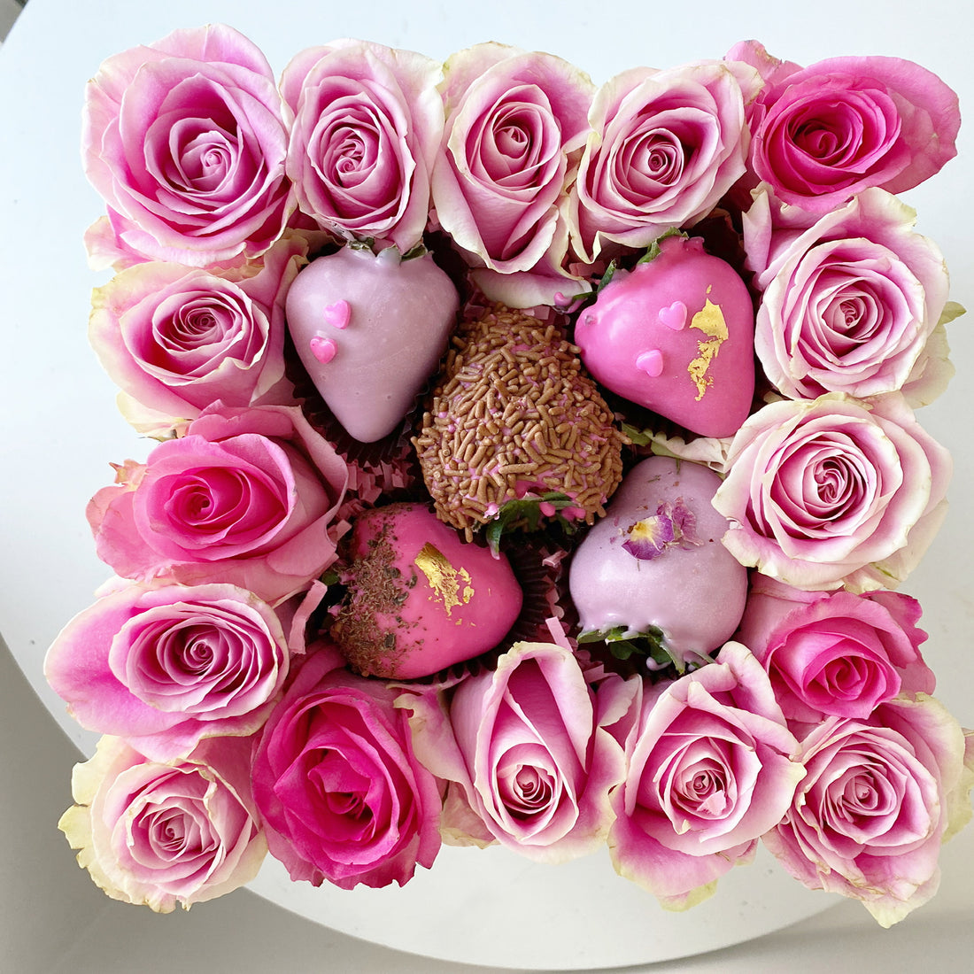 Roses and Berries Grande Box