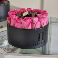 Fresh Roses and Chocolate by Ameenz 3