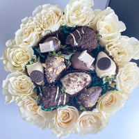 Oreo Roses and Berries Ring Box
