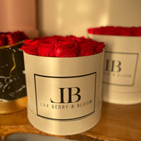 Preserved Eternity Roses in a Round Box