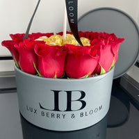 Bubble with Roses and Ferrero