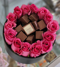 Load image into Gallery viewer, Fresh Roses and Chocolate by Ameenz 3