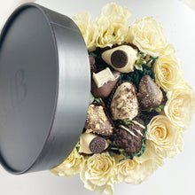 Load image into Gallery viewer, Oreo Roses and Berries Ring Box