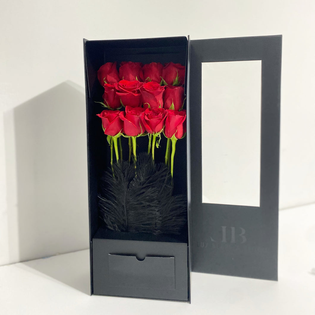 Deluxe Box-  Dozen Fresh Cut Roses