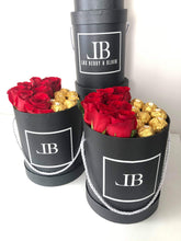 Load image into Gallery viewer, Roses and Ferrero Chocolate Alto Gift box